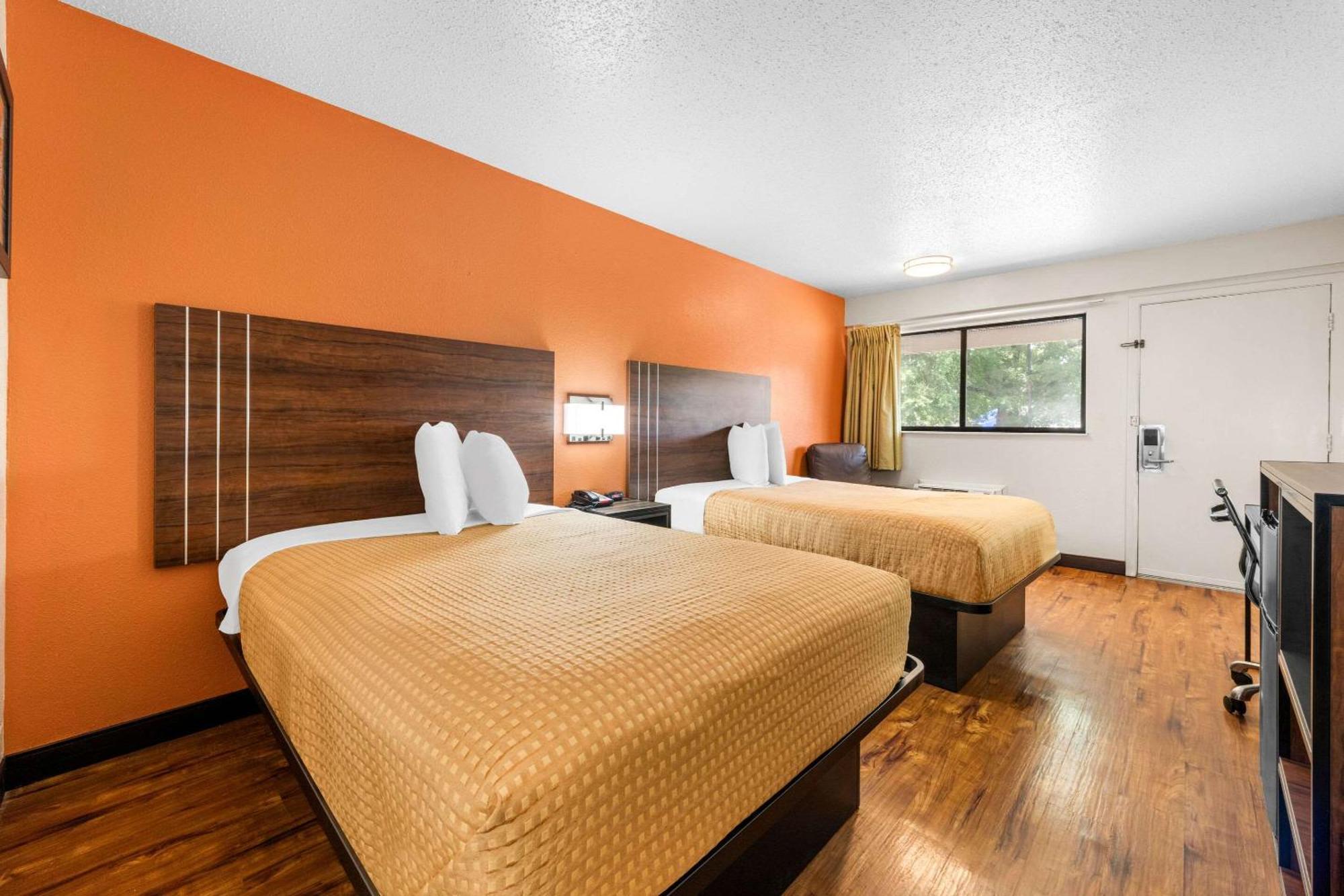 Econo Lodge Charlotte Airport Exterior photo